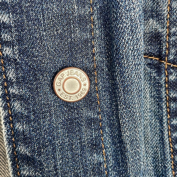GAP distressed Denim Jacket XL - Picture 3 of 4